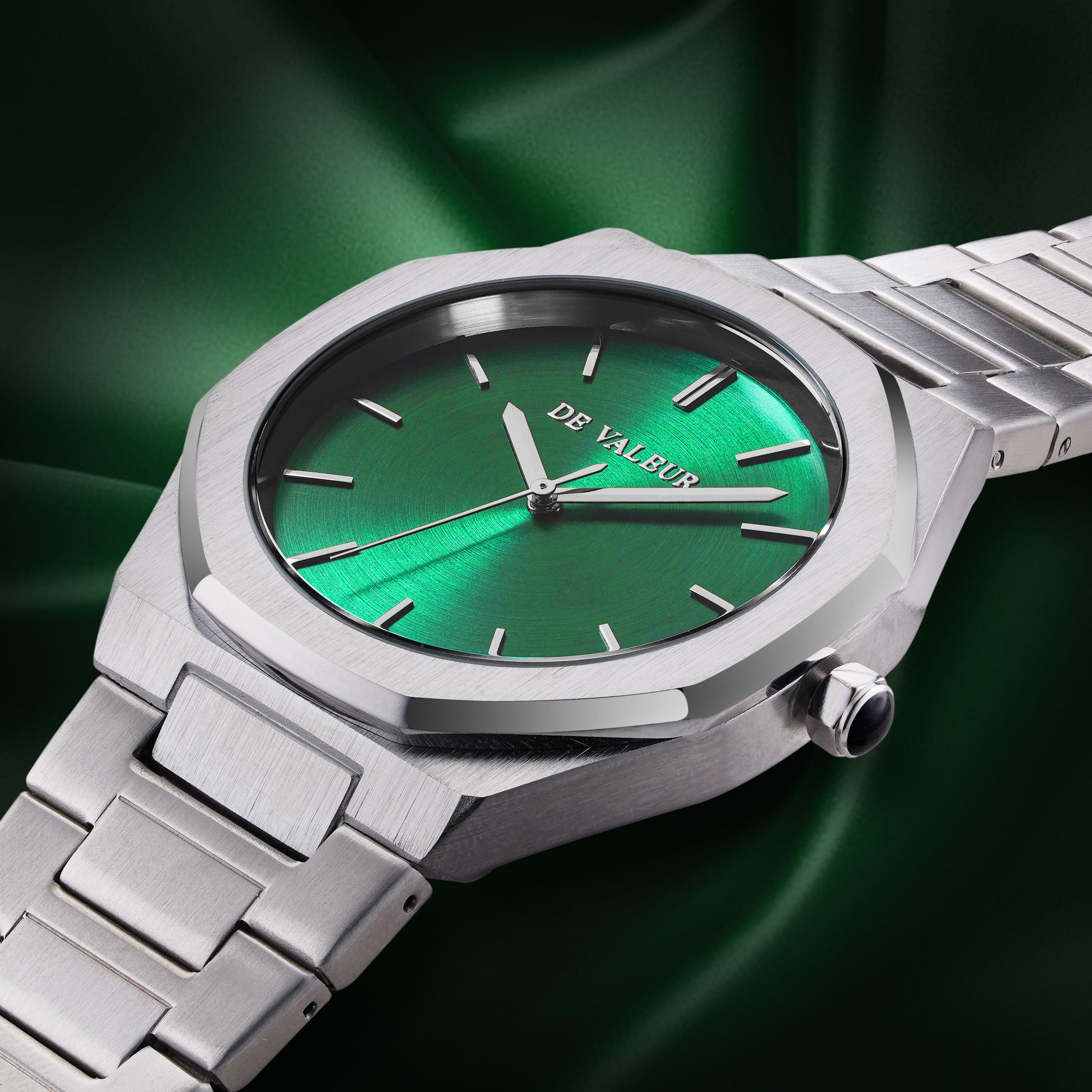 CEO | Silver & Green